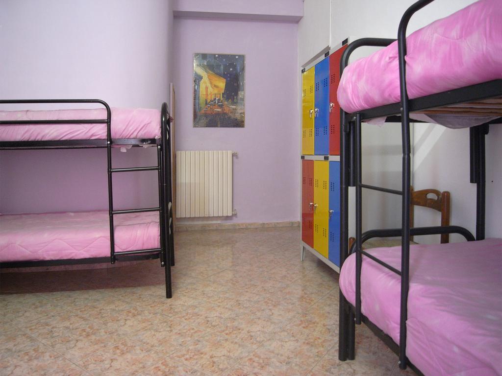 Hostel California Milan Bagian luar foto