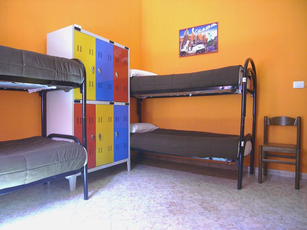 Hostel California Milan Bagian luar foto
