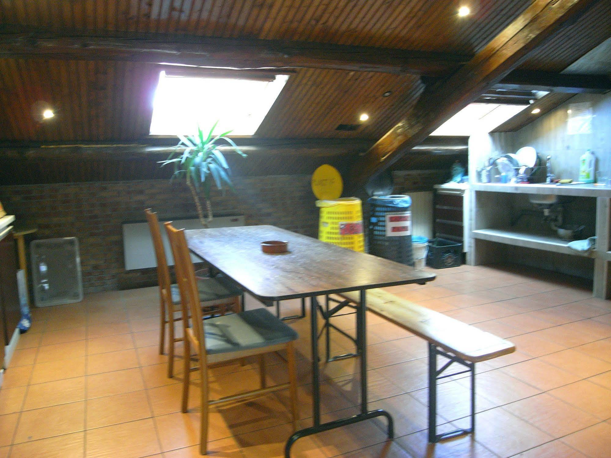 Hostel California Milan Bagian luar foto