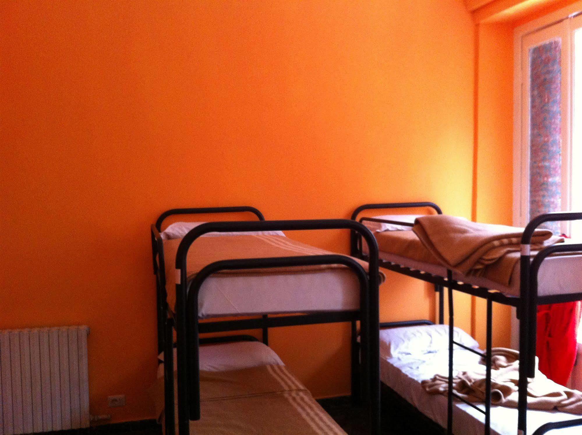 Hostel California Milan Bagian luar foto
