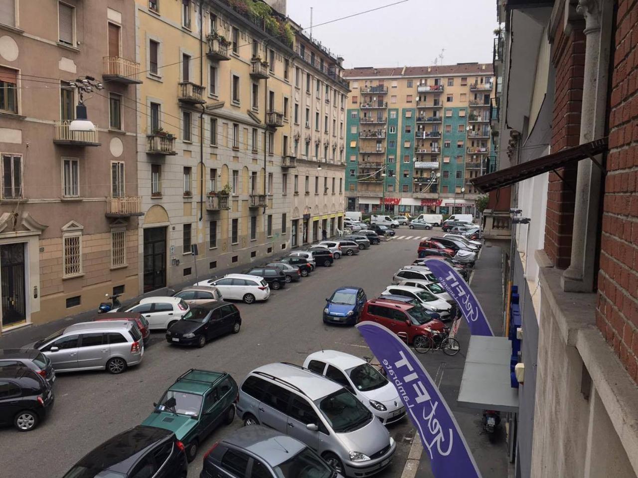 Hostel California Milan Bagian luar foto