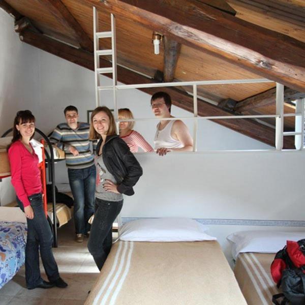 Hostel California Milan Bagian luar foto